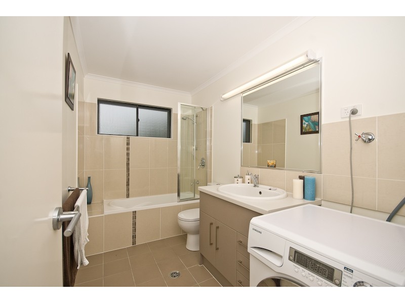 1/24  Lennon Street, Stafford QLD 4053