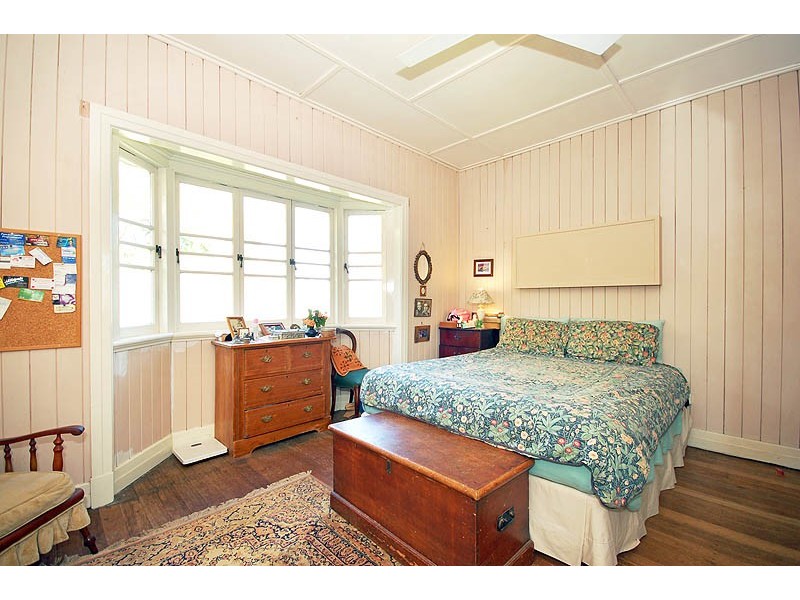 5 Rhodes Street, Stafford QLD 4053