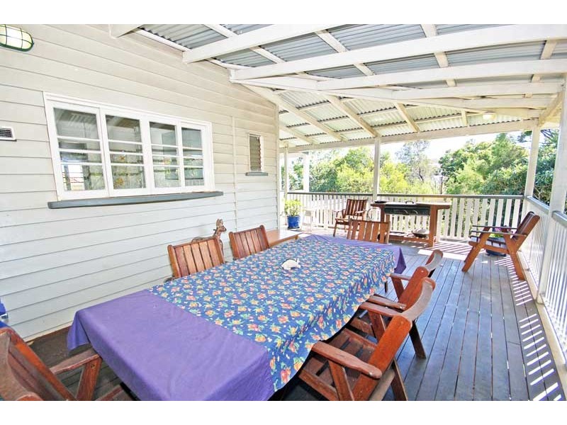 5 Rhodes Street, Stafford QLD 4053