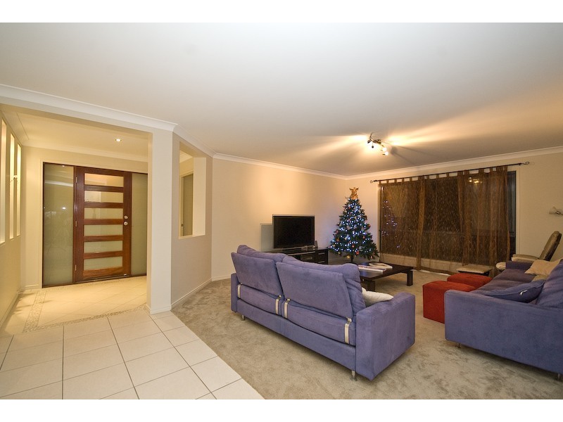 Eatons Hill QLD 4037