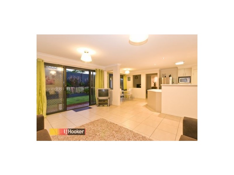 23 Bend Court, Eatons Hill QLD 4037