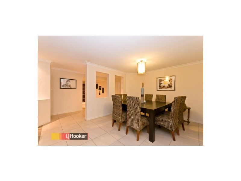 23 Bend Court, Eatons Hill QLD 4037