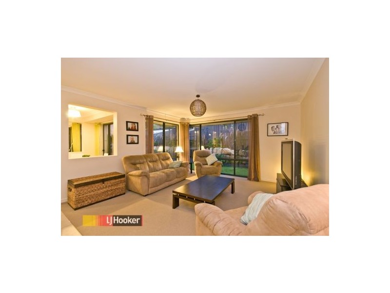 23 Bend Court, Eatons Hill QLD 4037