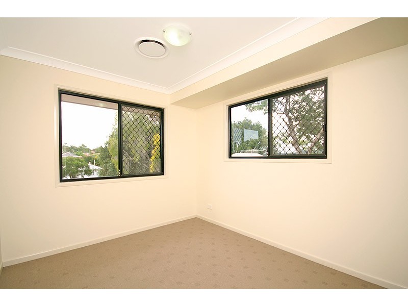 2/20  Yaralla Street, Chermside QLD 4032