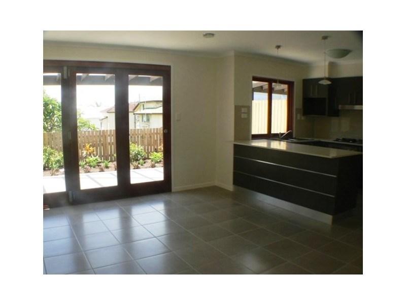 14 Emerald St, Kedron QLD 4031