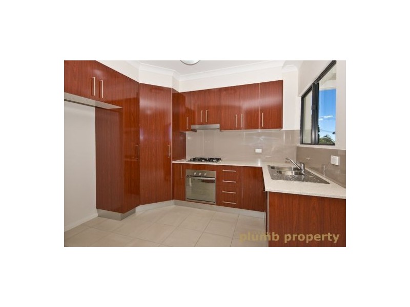 8 & 9/20 Rainey Street, Chermside QLD 4032