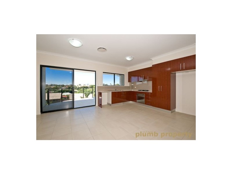 8 & 9/20 Rainey Street, Chermside QLD 4032