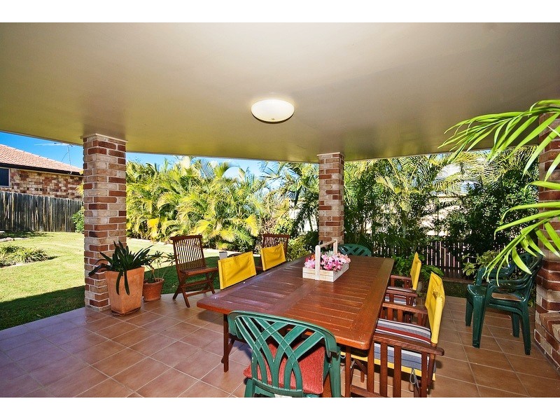 Eatons Hill QLD 4037