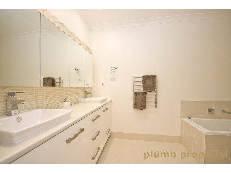 Wavell Heights QLD 4012