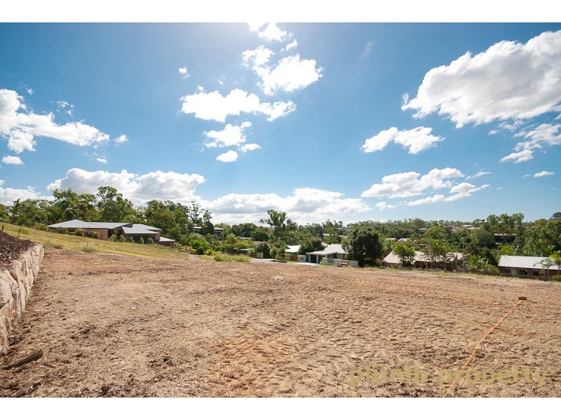 31 Leatherwood Drive, Arana Hills QLD 4054