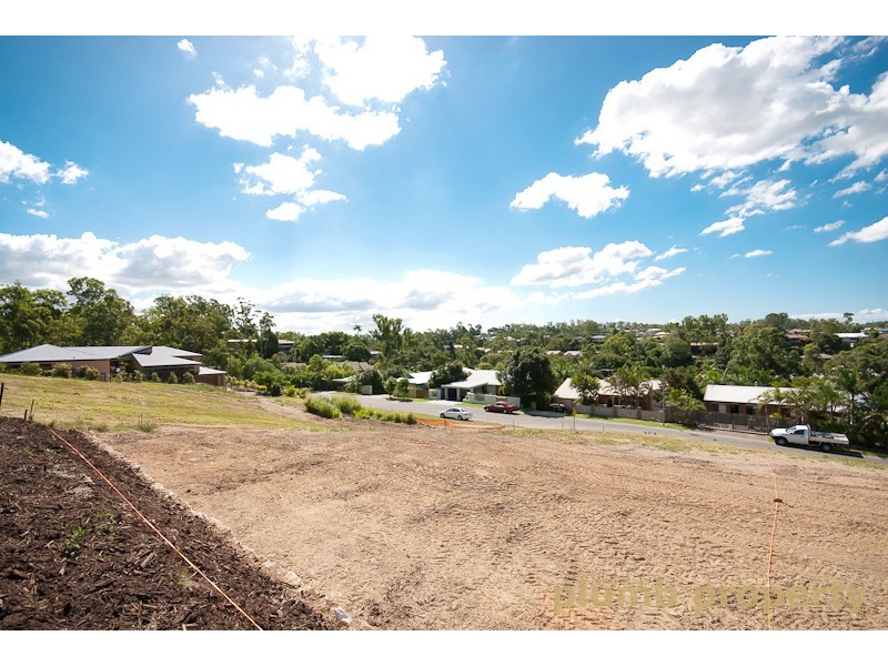31 Leatherwood Drive, Arana Hills QLD 4054