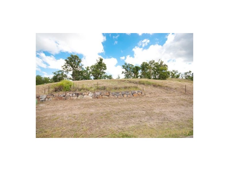 27 Leatherwood Drive, Arana Hills QLD 4054