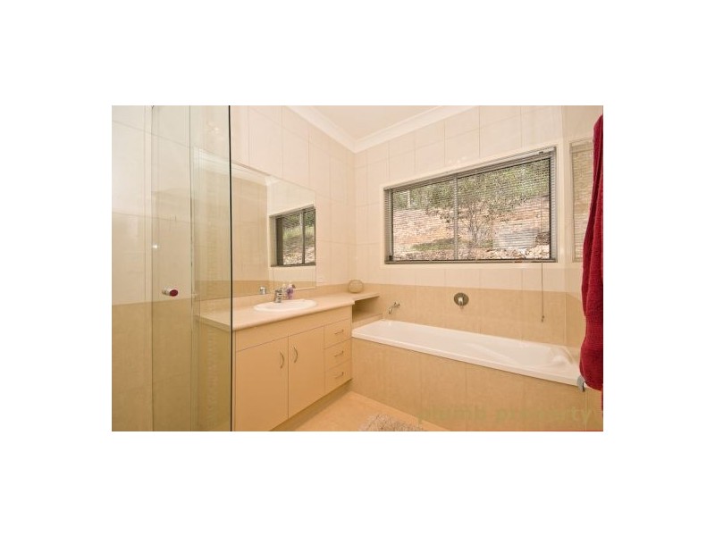 Eatons Hill QLD 4037