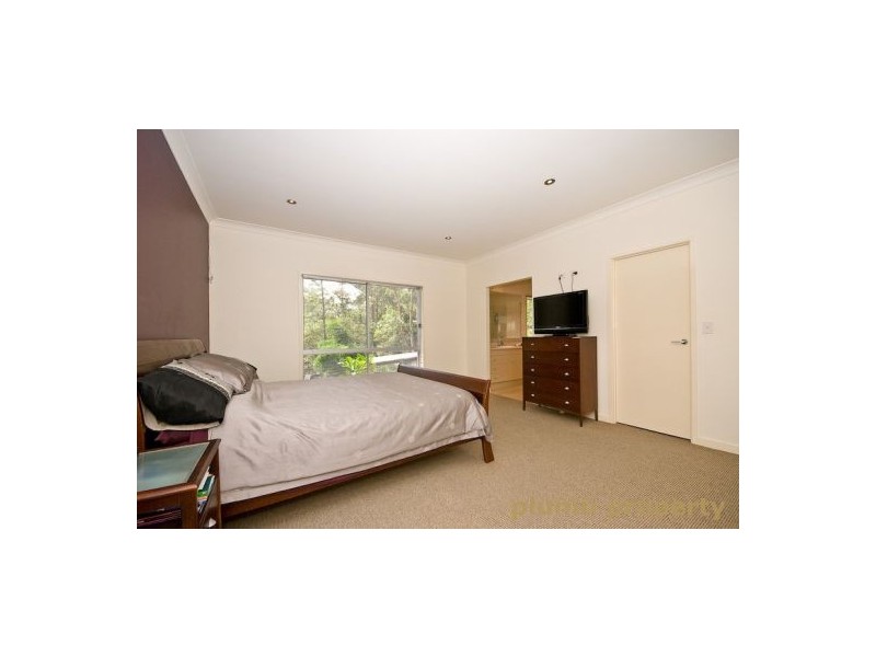 Eatons Hill QLD 4037