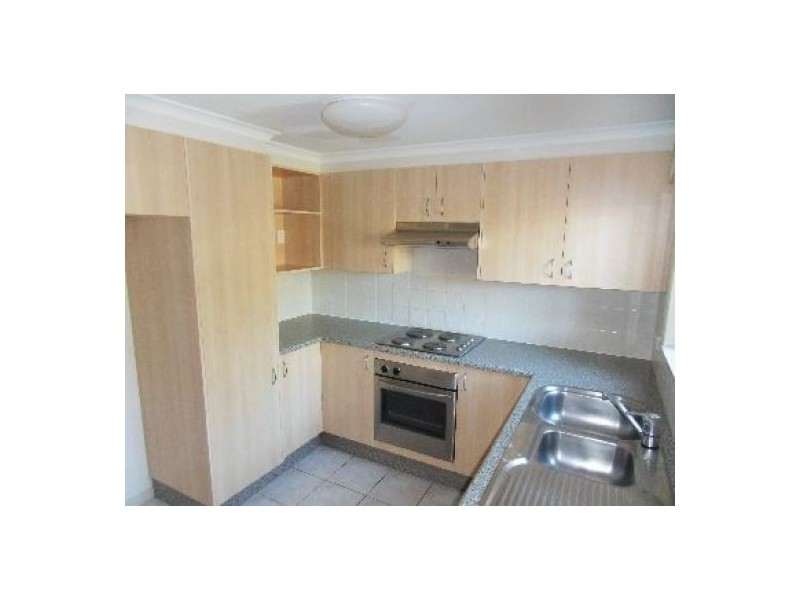 2/14 Greenbank Street, Chermside QLD 4032