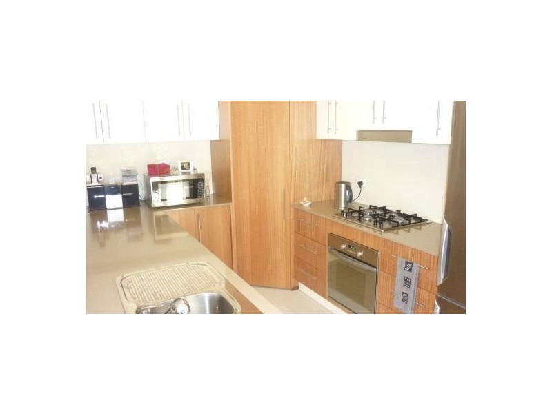 2/15 Curwen Terrace, Chermside QLD 4032