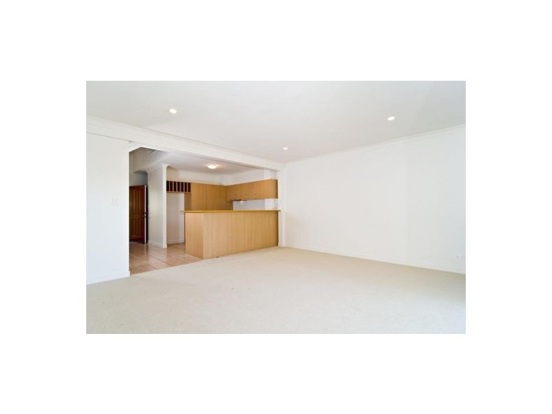 26/156 Griffith Road, Scarborough QLD 4020