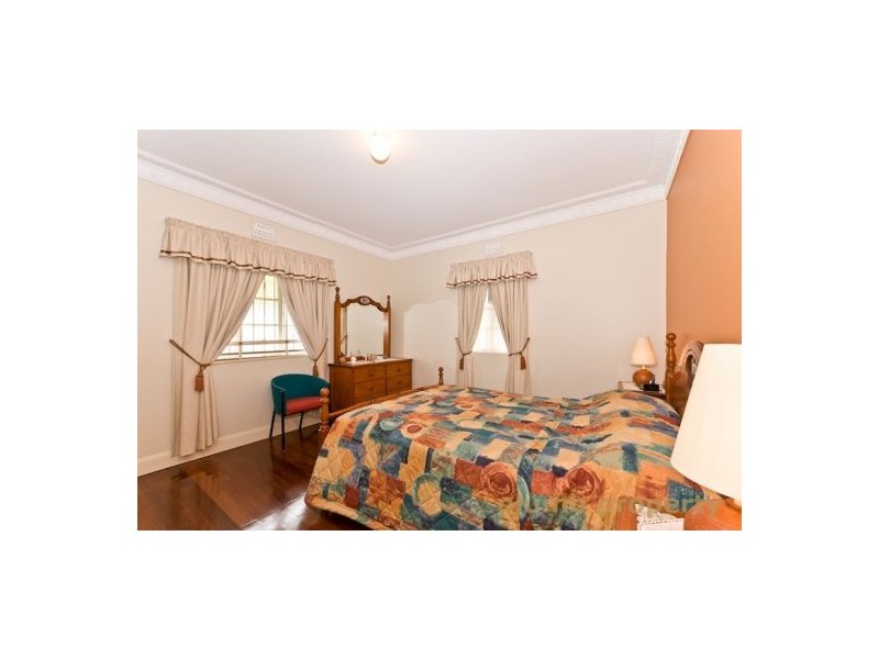 23 Zeehan St, Wavell Heights QLD 4012