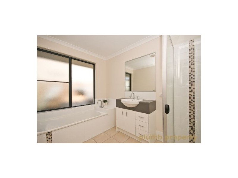 Eatons Hill QLD 4037