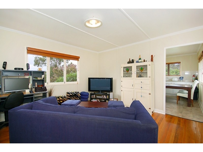 26 Chuter Street, Stafford Heights QLD 4053