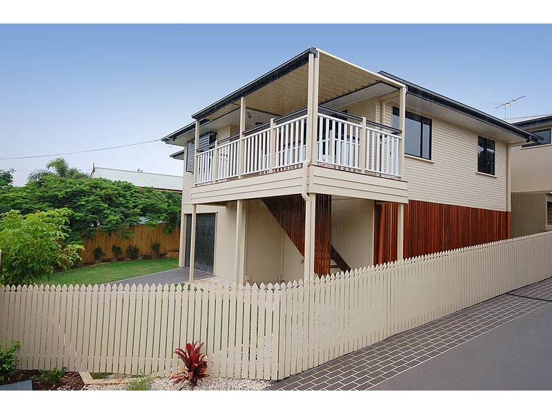 17 Curwen Terrace, Chermside QLD 4032