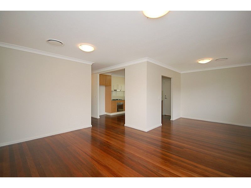 17 Curwen Terrace, Chermside QLD 4032
