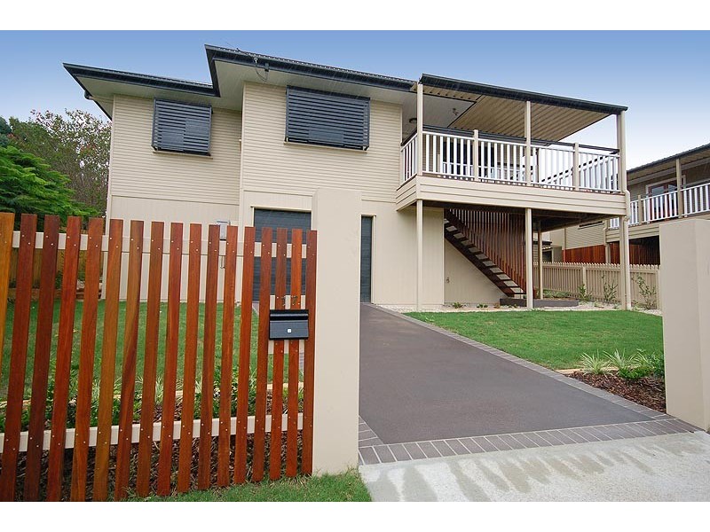 17 Curwen Terrace, Chermside QLD 4032