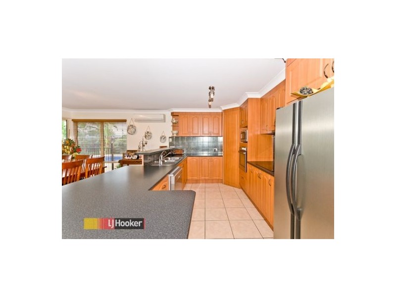 4 Brownlow Court, Cashmere QLD 4500