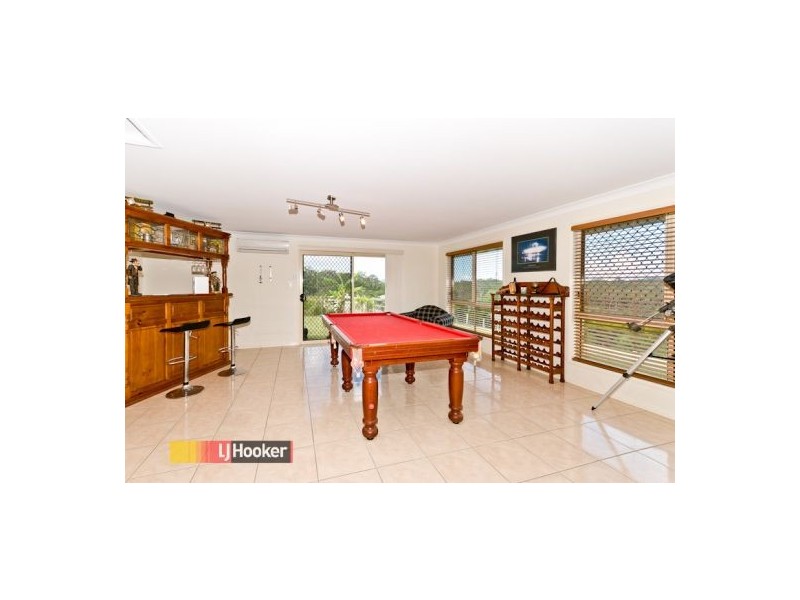 4 Brownlow Court, Cashmere QLD 4500