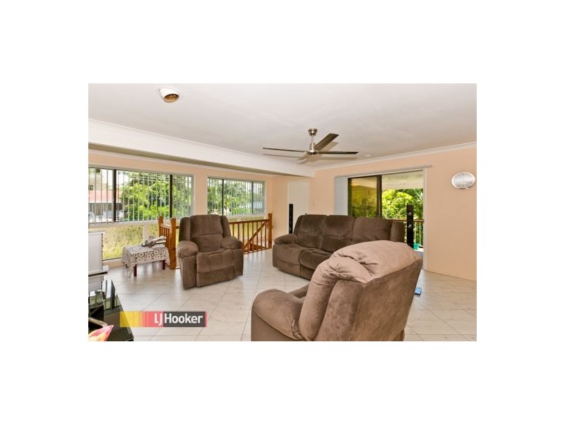 15 Dubarda Drive, Strathpine QLD 4500
