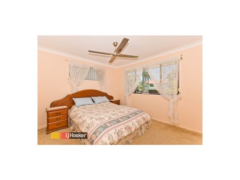 15 Dubarda Drive, Strathpine QLD 4500