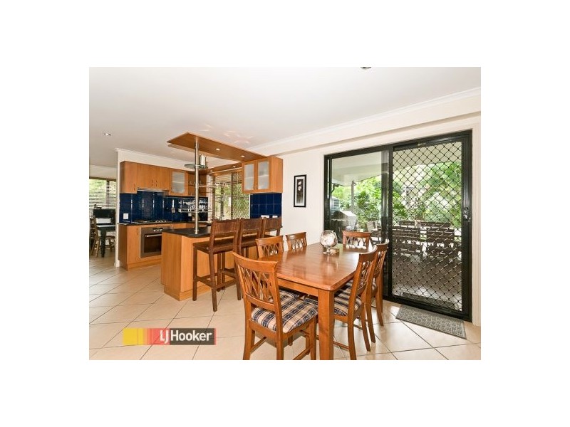 6 Lindfield Drive, Petrie QLD 4502