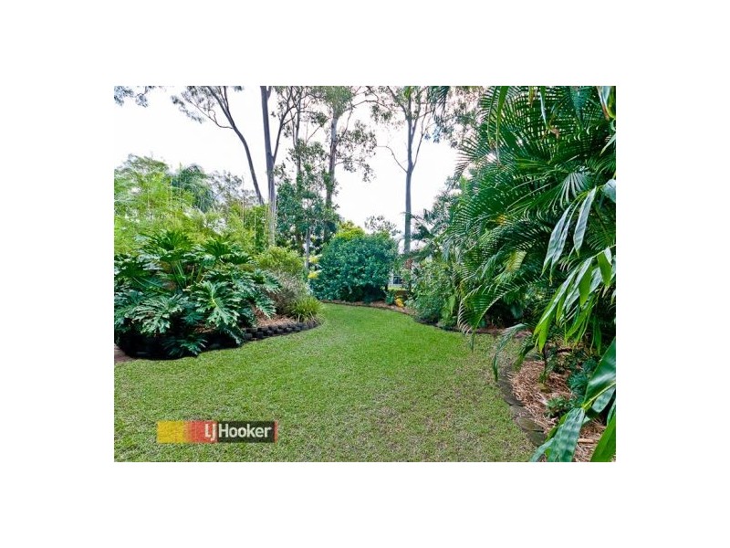 6 Lindfield Drive, Petrie QLD 4502