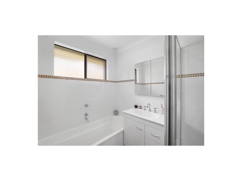 48 Gwendolen Ave, Umina Beach NSW 2257