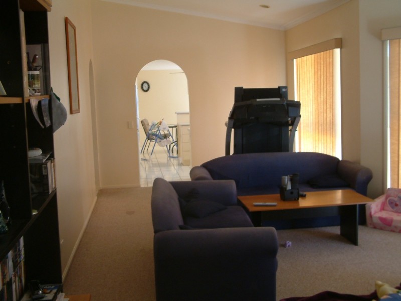 6 Quarrion Court, Aroona QLD 4551