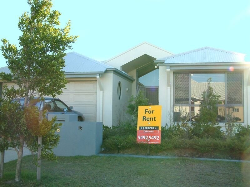 3 Dominica Place, Kawana Island QLD 4575