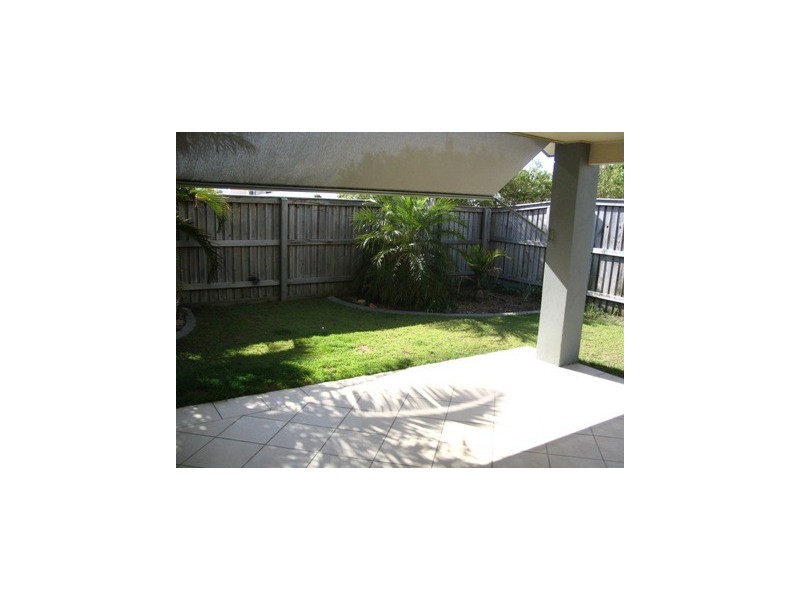 3 Dominica Place, Kawana Island QLD 4575