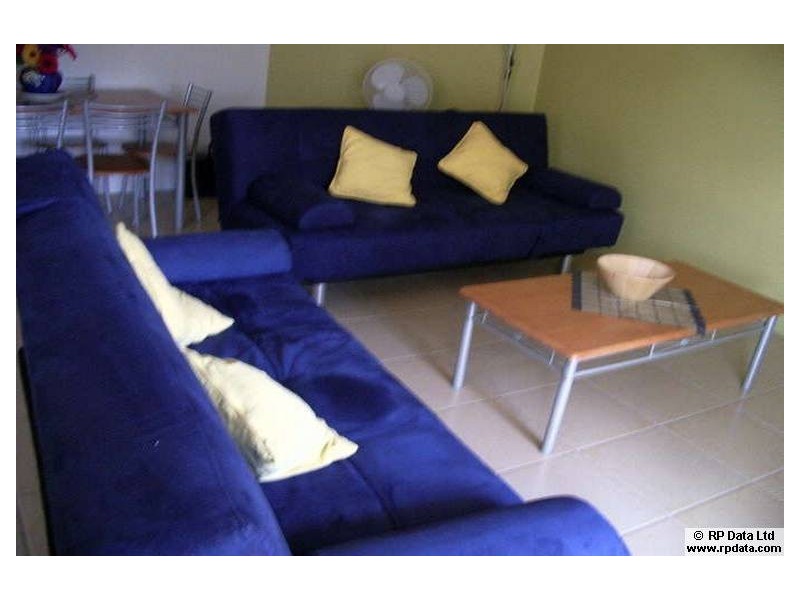 2/2 Moreton Parade, Kings Beach QLD 4551