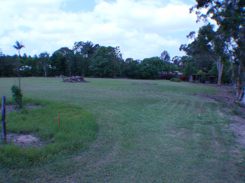 2 White Gums Street, Landsborough QLD 4550