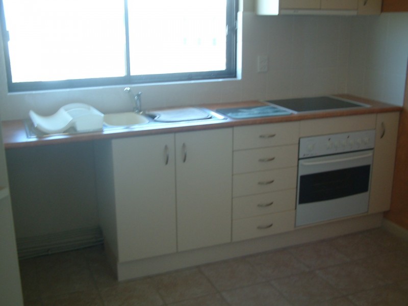 Unit 6 ‘Moreton Sands’ 10 Dingle Avenue, Caloundra QLD 4551