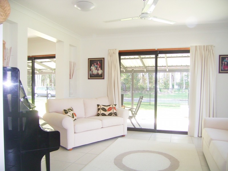 17 Tall Trees Way, Caloundra QLD 4551