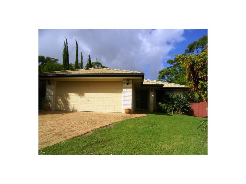 8  Cheviot Court, Caloundra QLD 4551