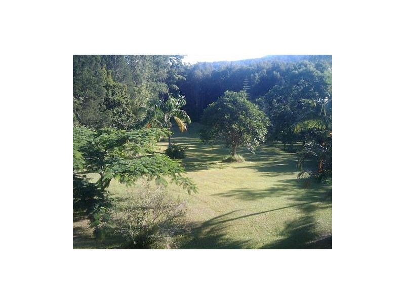 205 Neill Rd, Mooloolah Valley QLD 4553