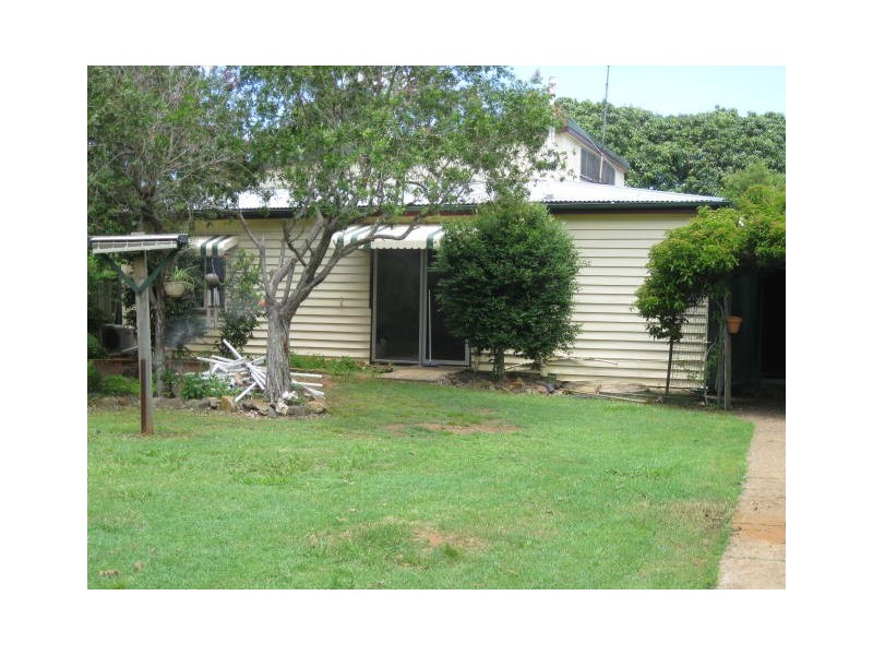 24 Church Street, Beerburrum QLD 4517