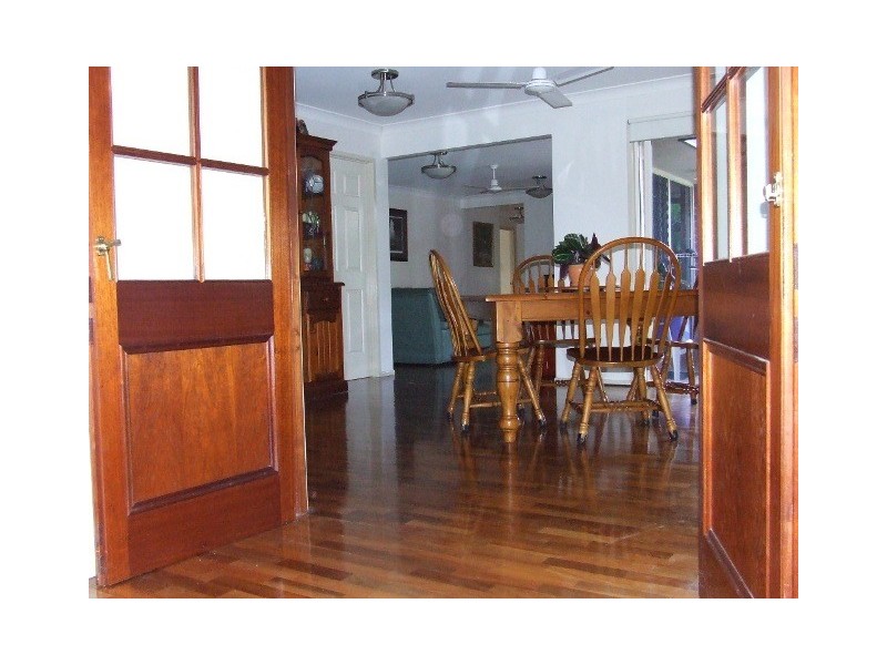 10 Jinker Track, Albany Creek QLD 4035