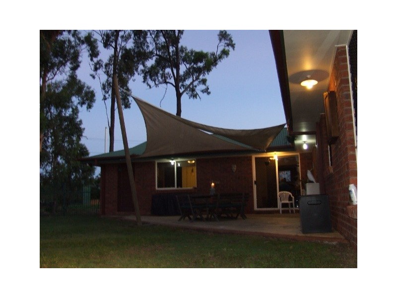 10 Jinker Track, Albany Creek QLD 4035