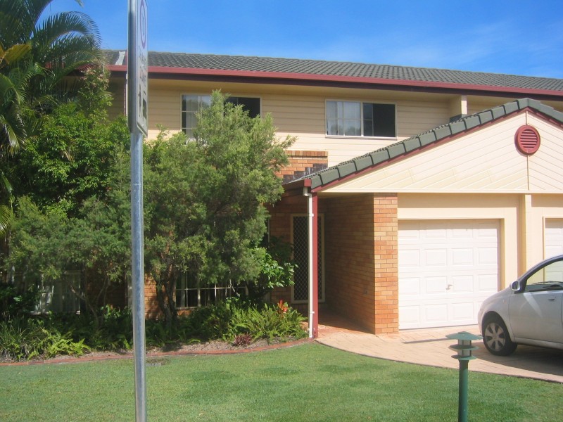 u/8 Lyon, Dicky Beach QLD 4551