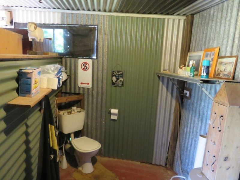 1424 Midge Point Rd, Midge Point QLD 4799