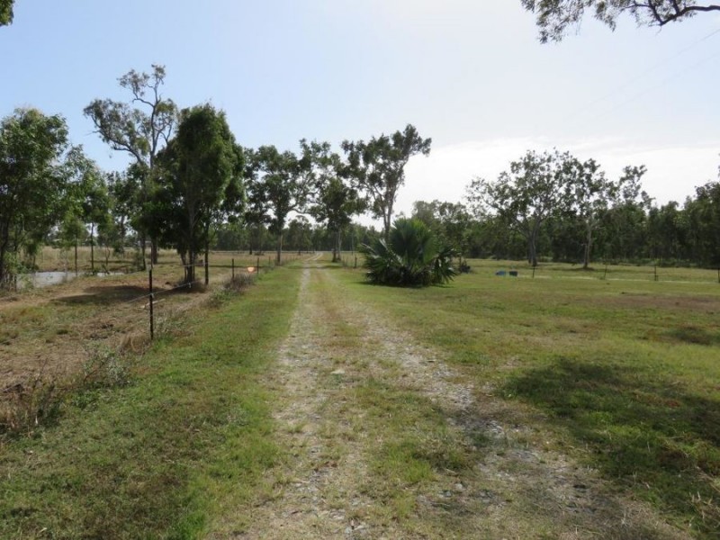 1424 Midge Point Rd, Midge Point QLD 4799