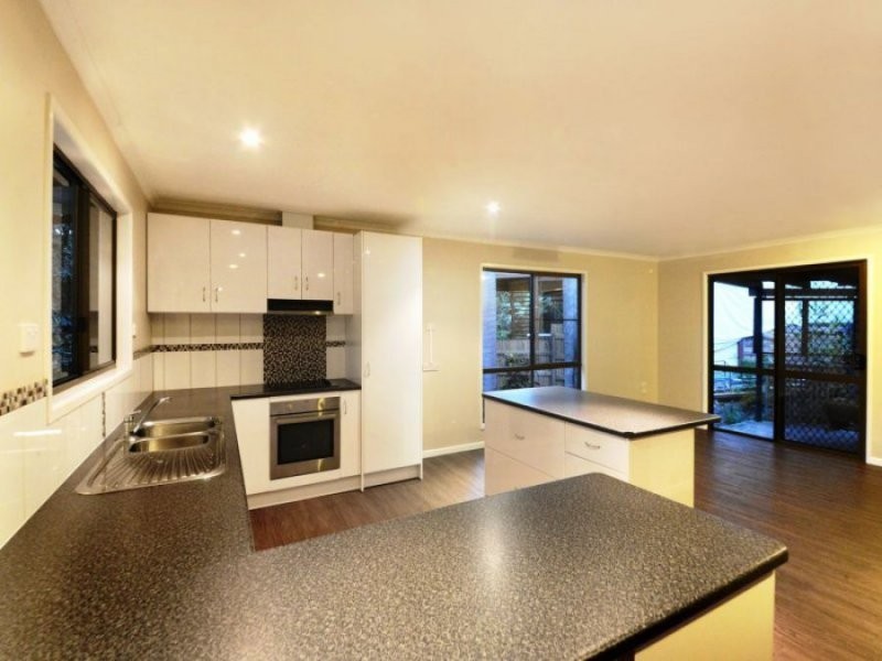 7 Barnes Place, Cannonvale QLD 4802